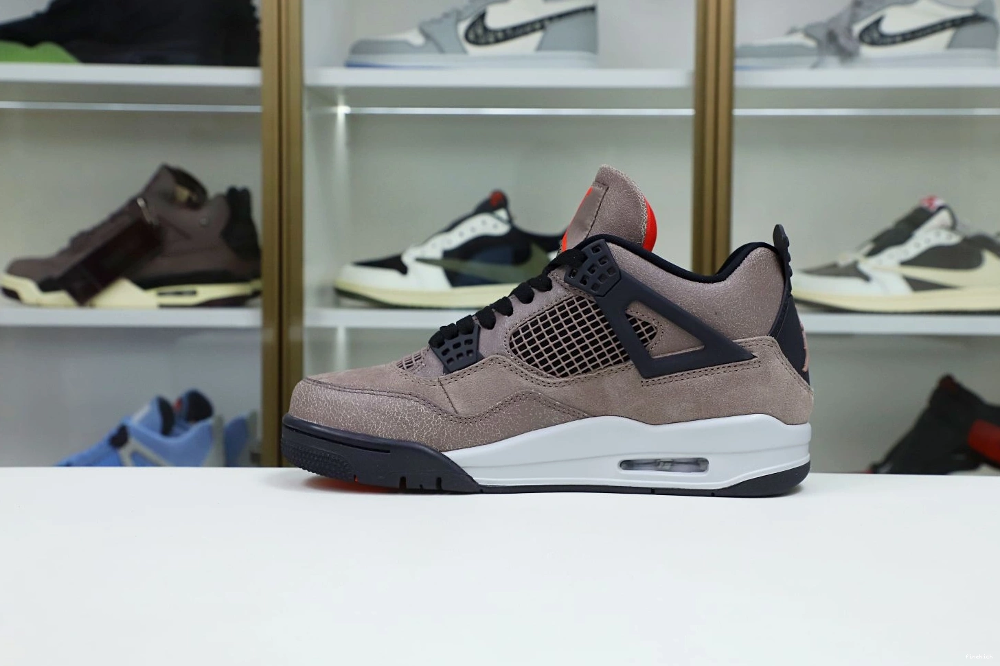 JORDAN HAZE' 'TAUPE AIR RETRO 4 0215